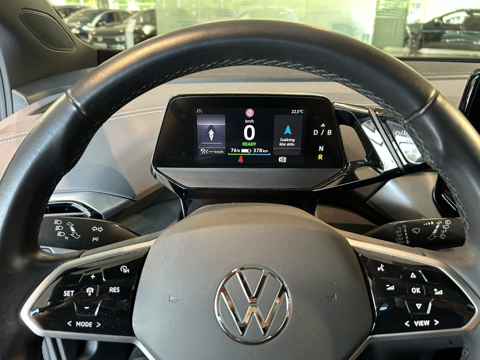 Blå VW ID.4 fra 2023