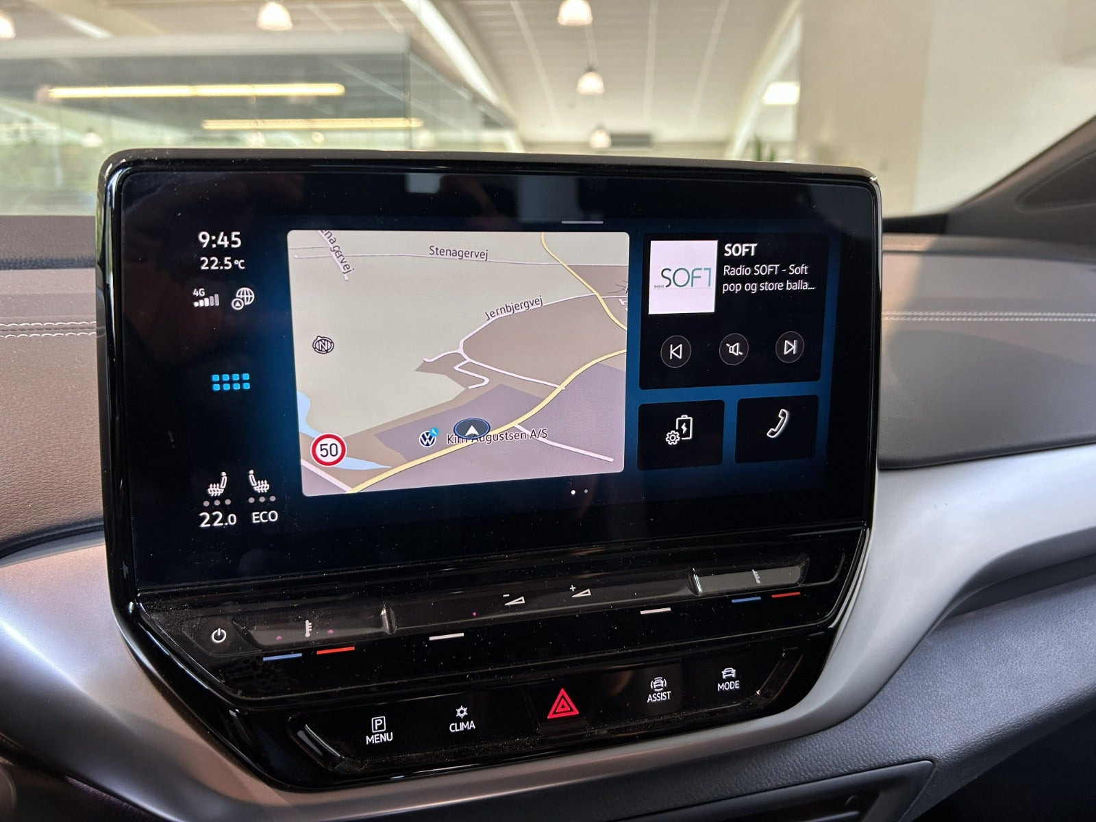 Blå VW ID.4 fra 2023