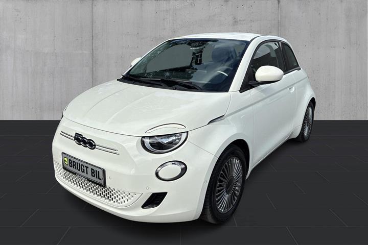 Hvid Fiat 500e fra 2023