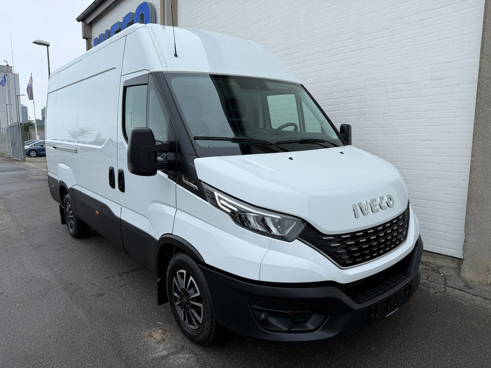 Hvid Iveco Daily fra 2022