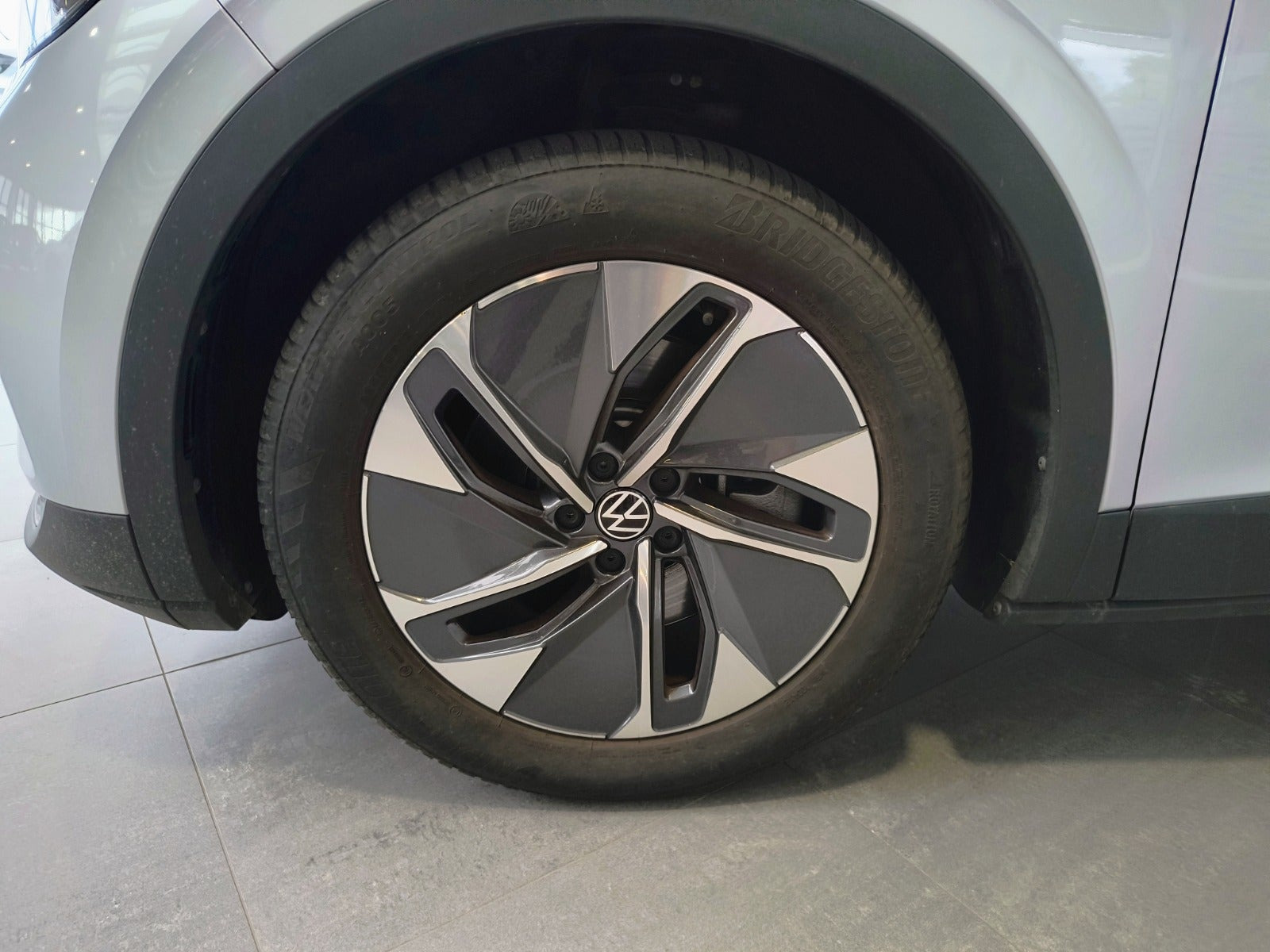 Sølv VW ID.4 fra 2023
