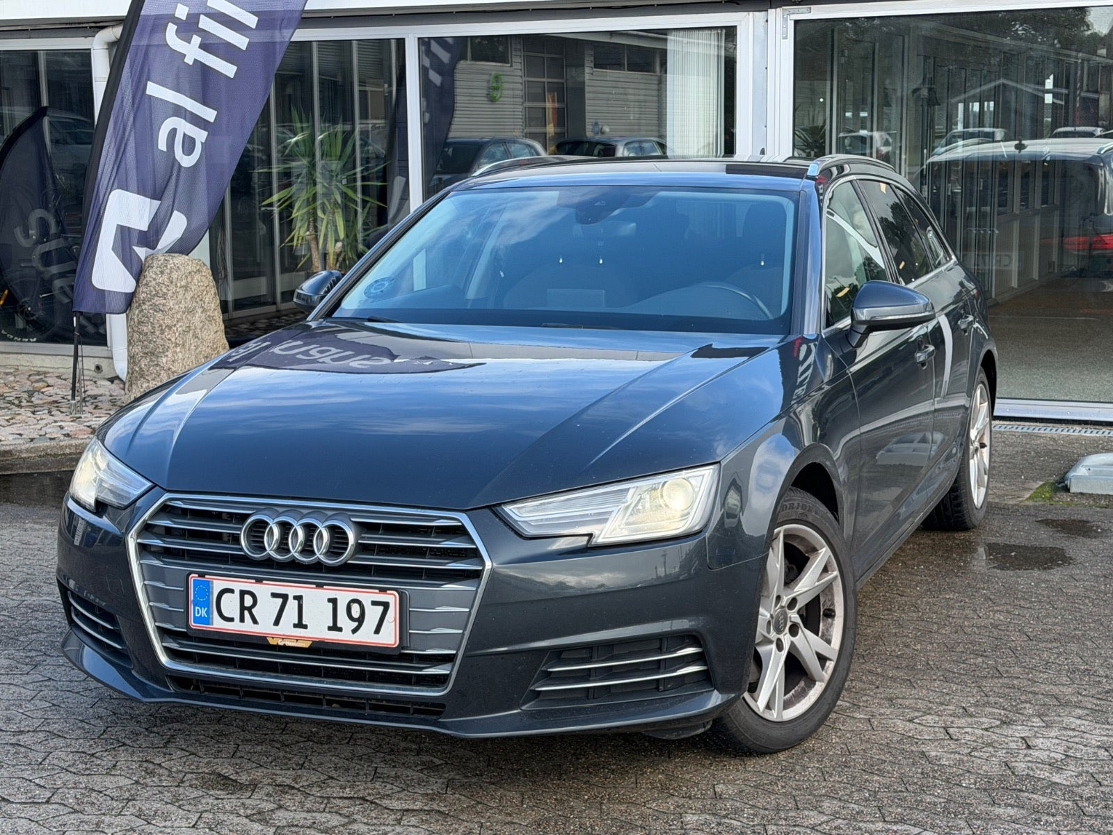 Audi A4 2,0 TDi 150 Avant S-tr.