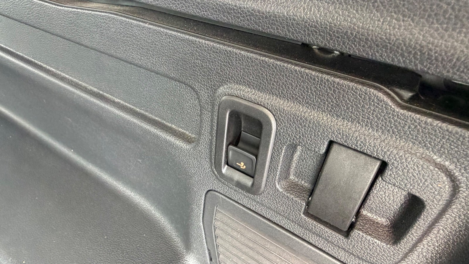 Sort VW Touran fra 2017