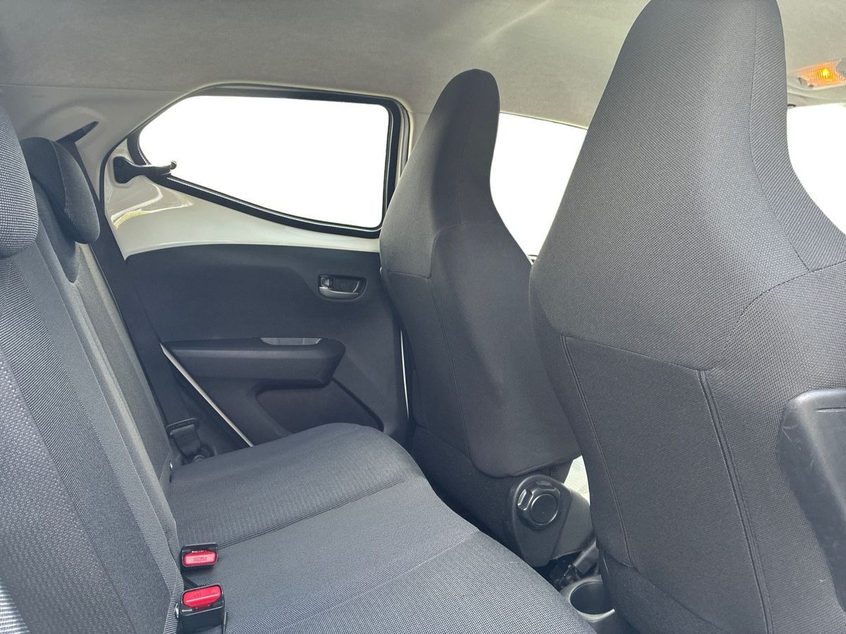 Hvid Toyota Aygo fra 2021