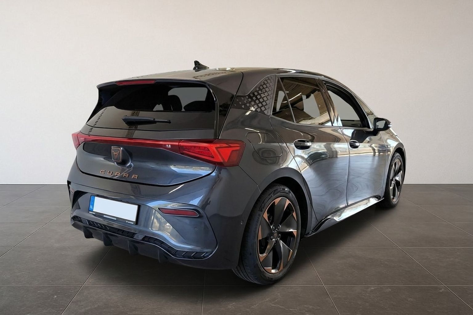 Grå Cupra Born fra 2021