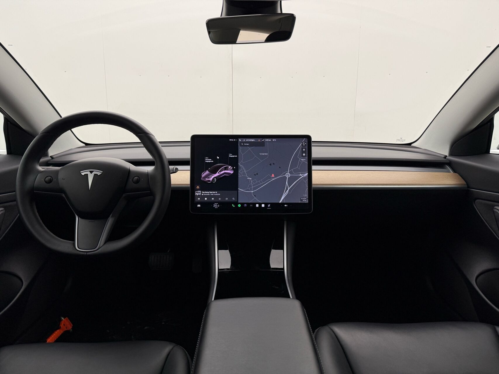 Sort Tesla Model 3 fra 2020