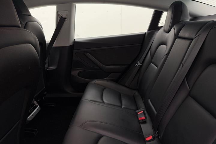 Sort Tesla Model 3 fra 2020