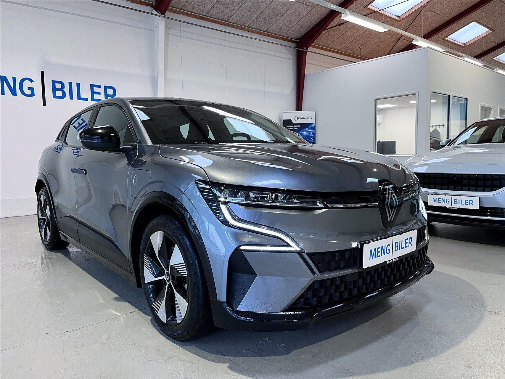 Grå Renault Mégane fra 2023