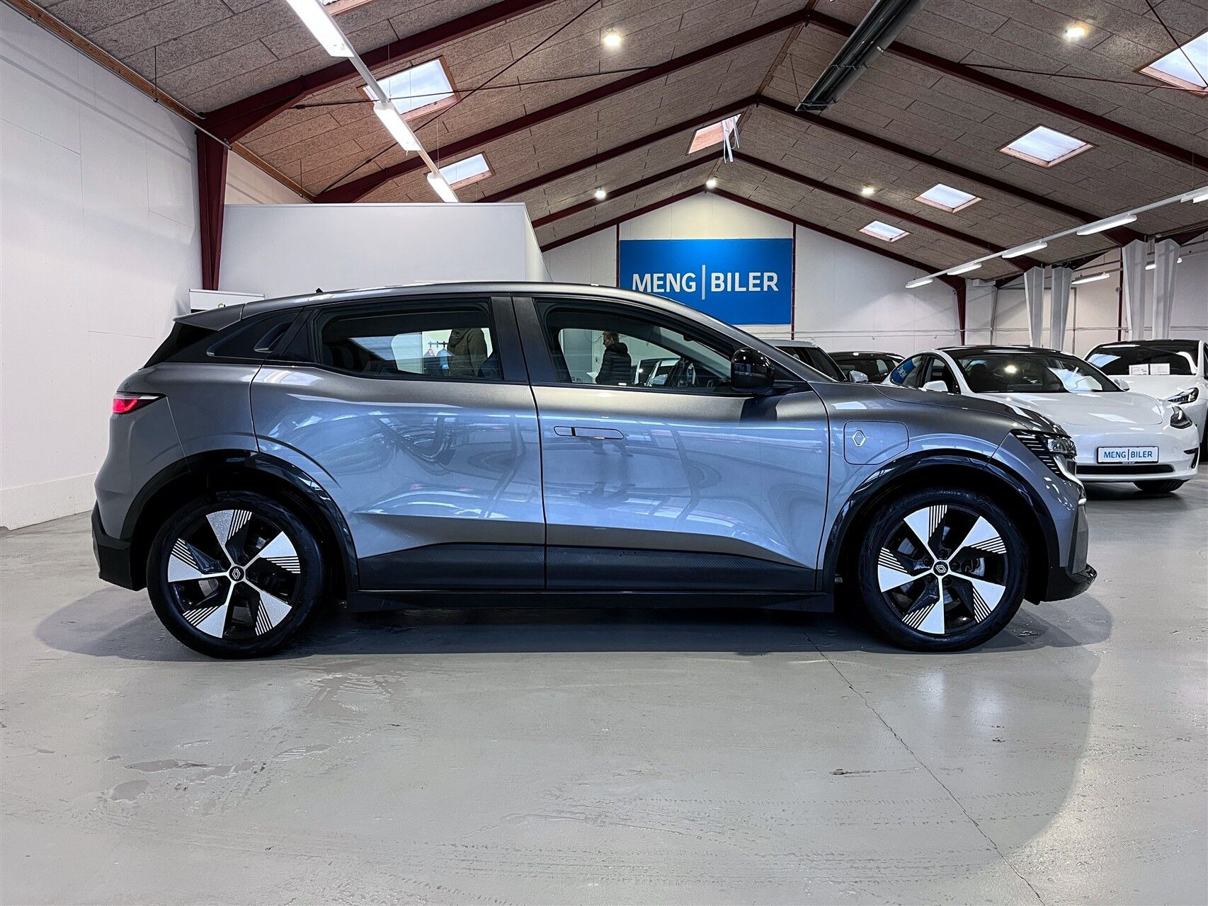 Grå Renault Mégane fra 2023
