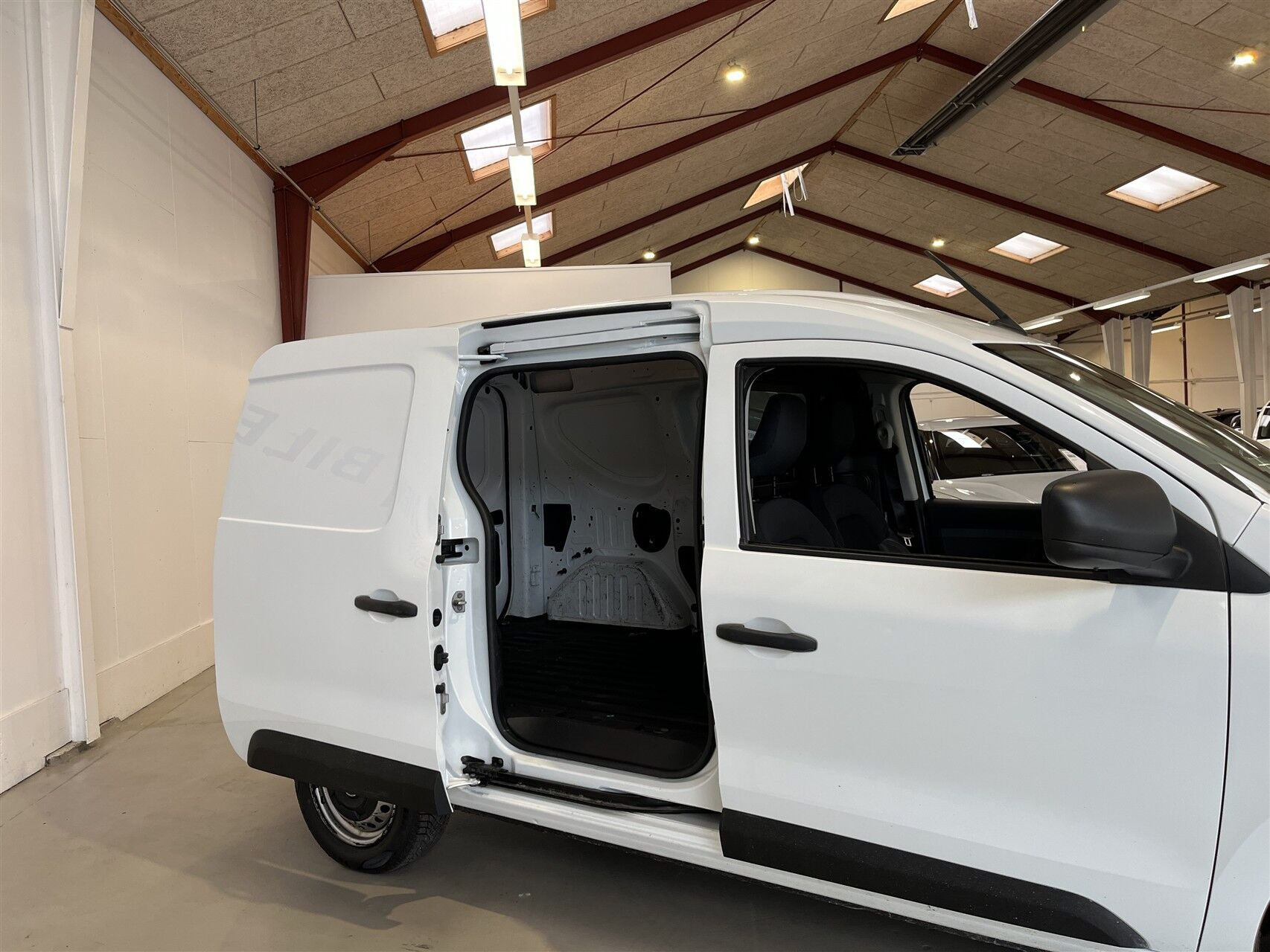 Hvid Renault Express fra 2021
