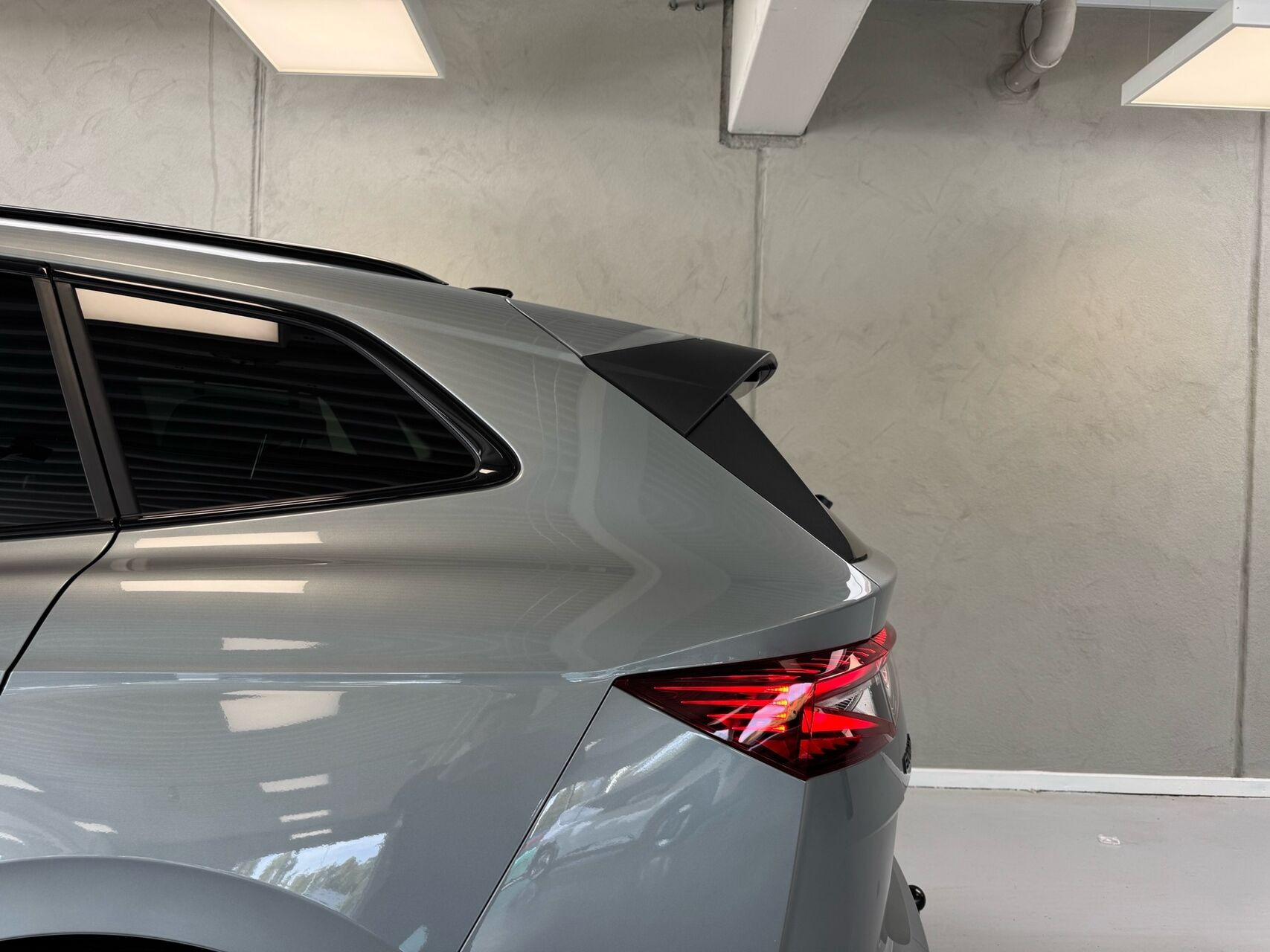 Grå Skoda Enyaq fra 2026