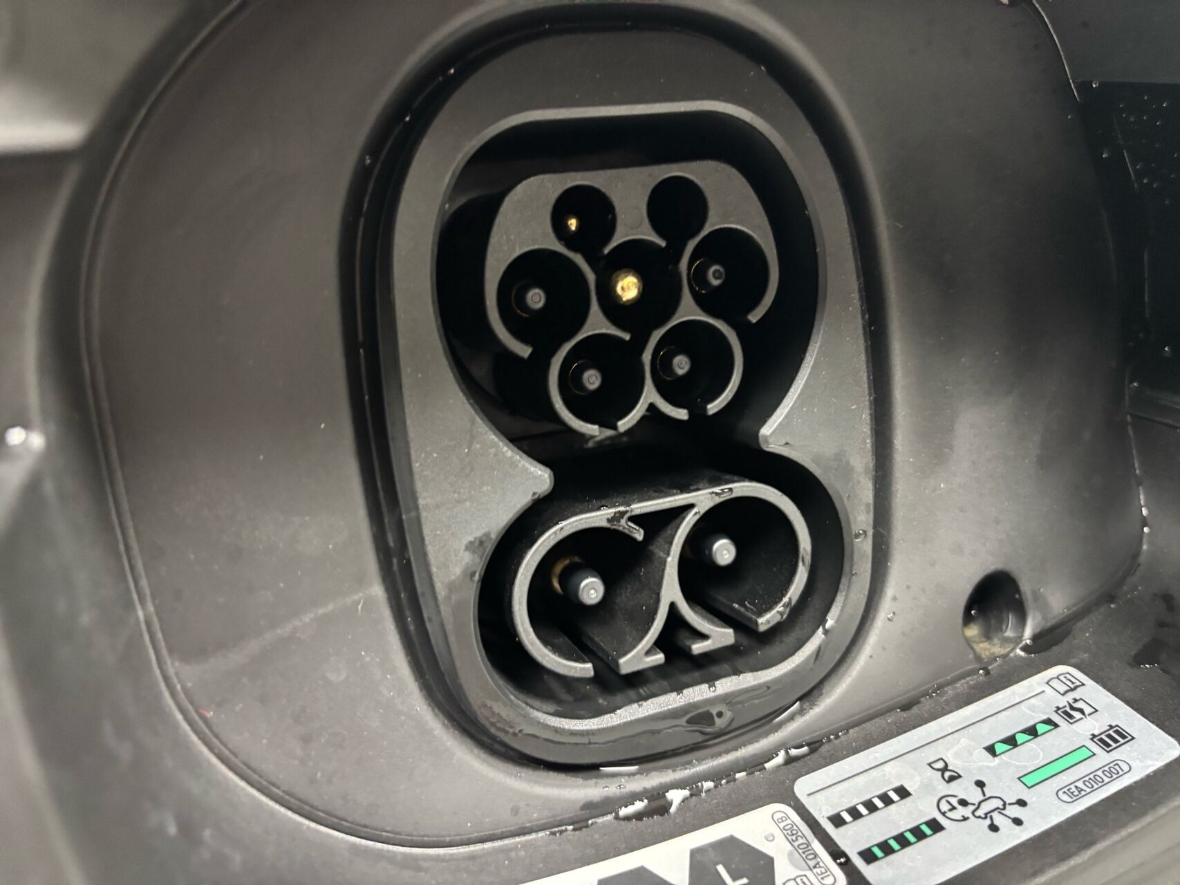 Hvid VW ID.4 fra 2025