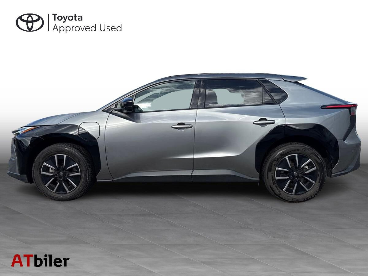 undefined Toyota BZ4X fra 2026