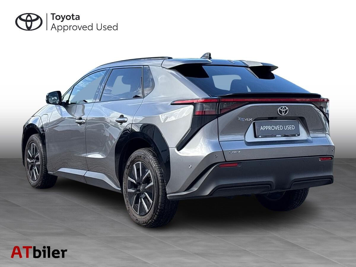 undefined Toyota BZ4X fra 2026