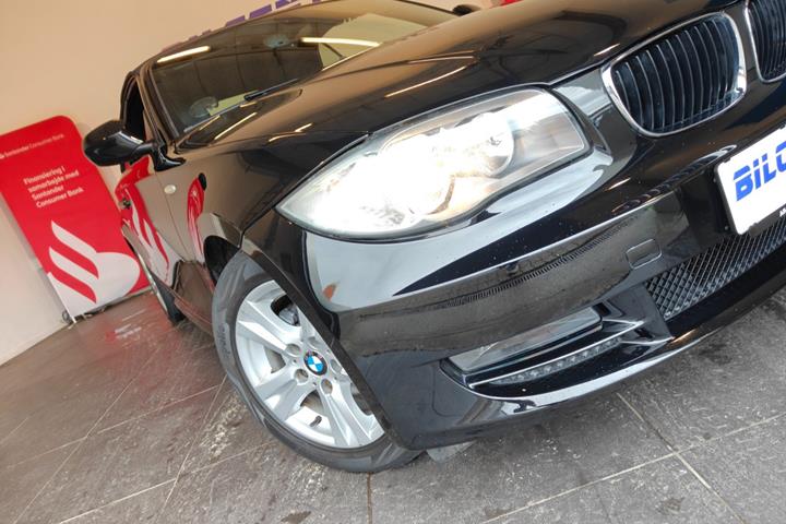 Sort BMW 118i fra 2010