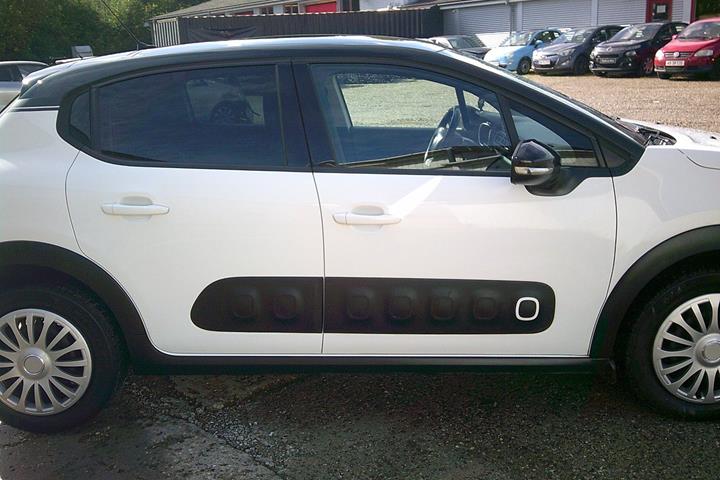 Gul Citroën C3 fra 2019