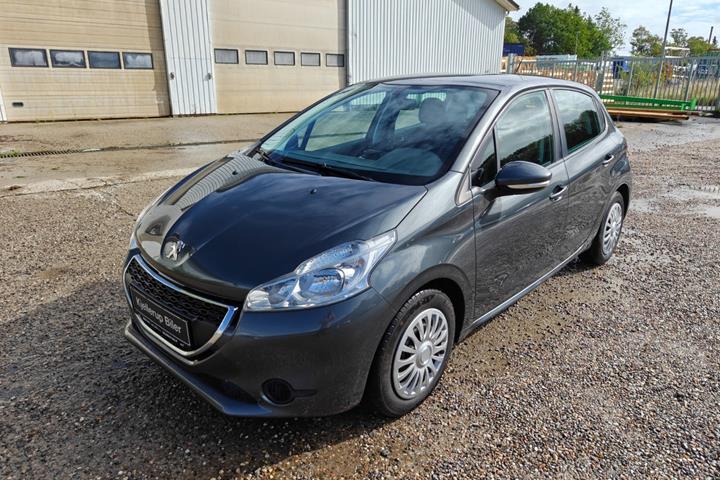 Gul Peugeot 208 fra 2014