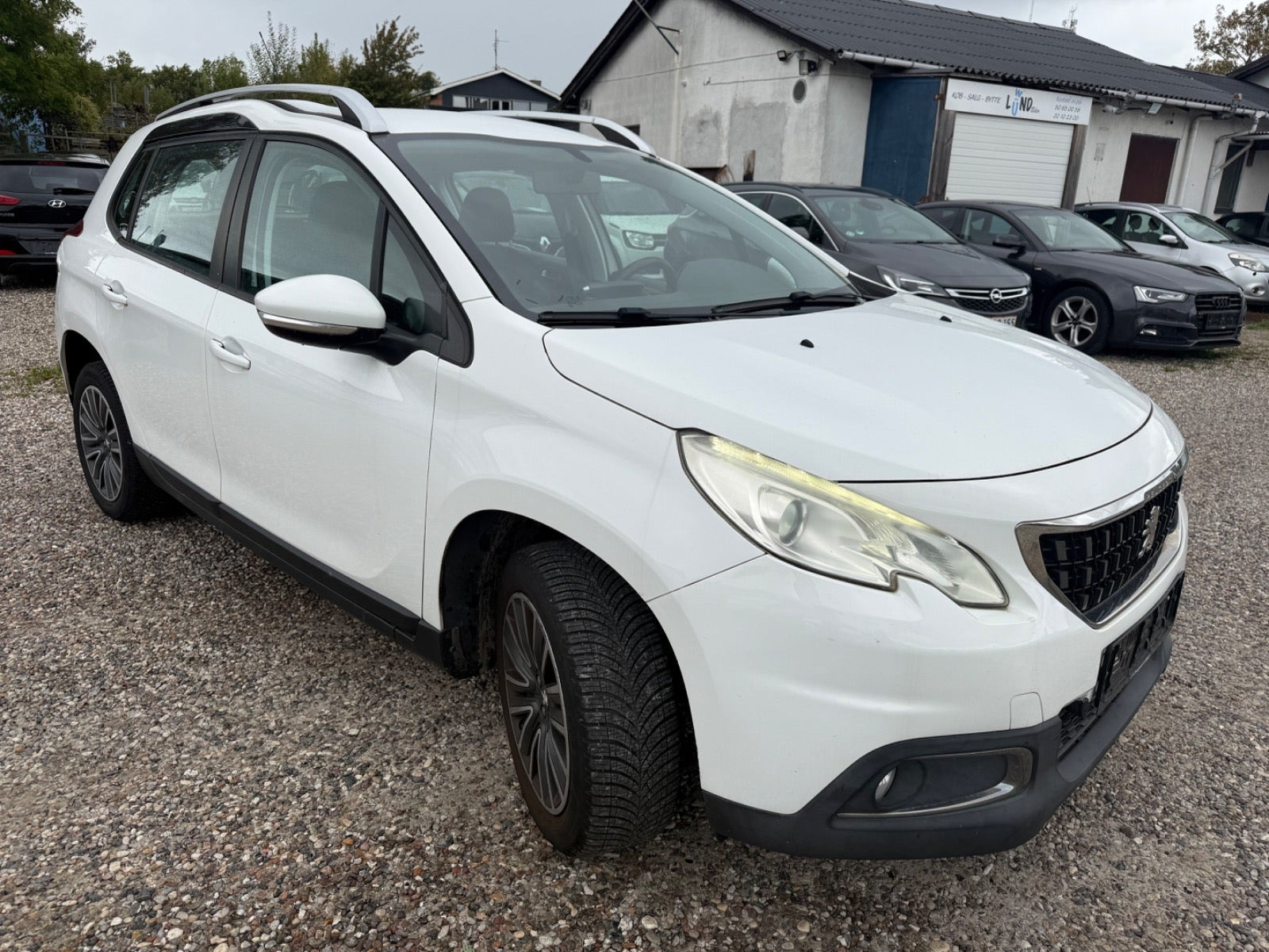 Hvid Peugeot 2008 fra 2016