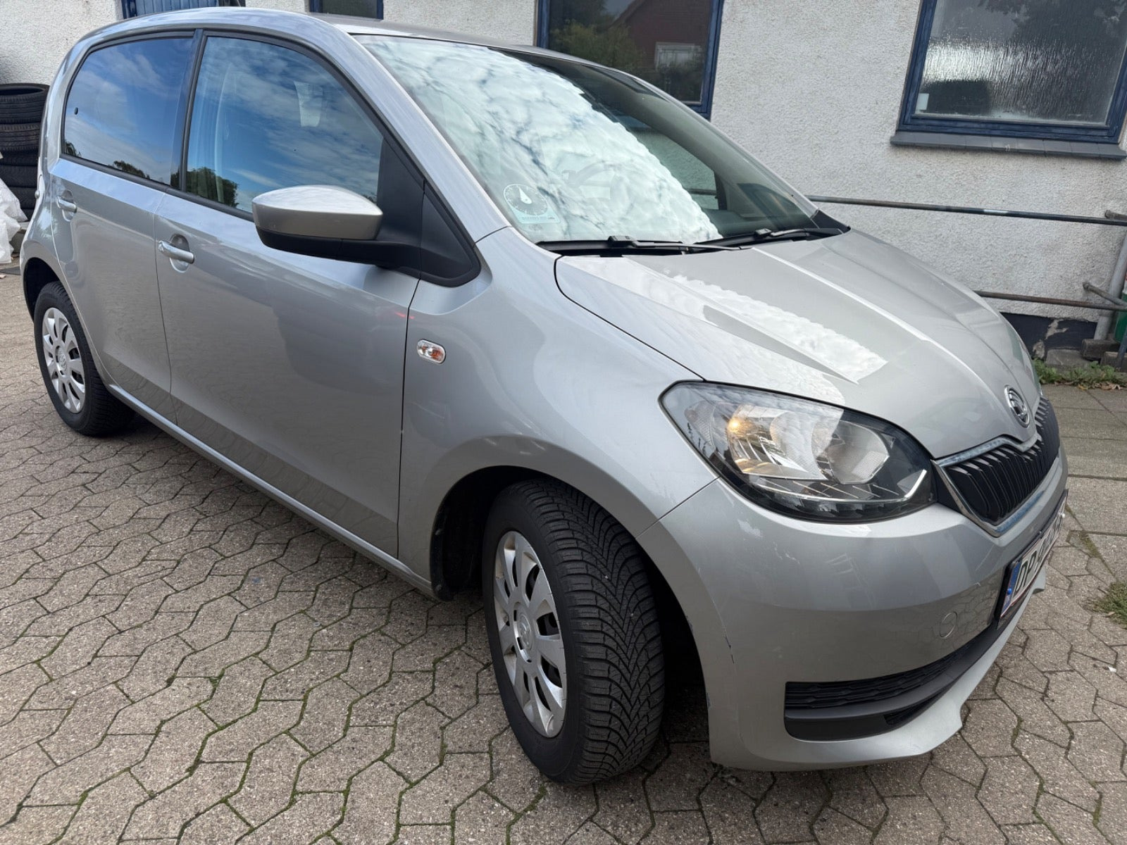 Grå Skoda Citigo fra 2019
