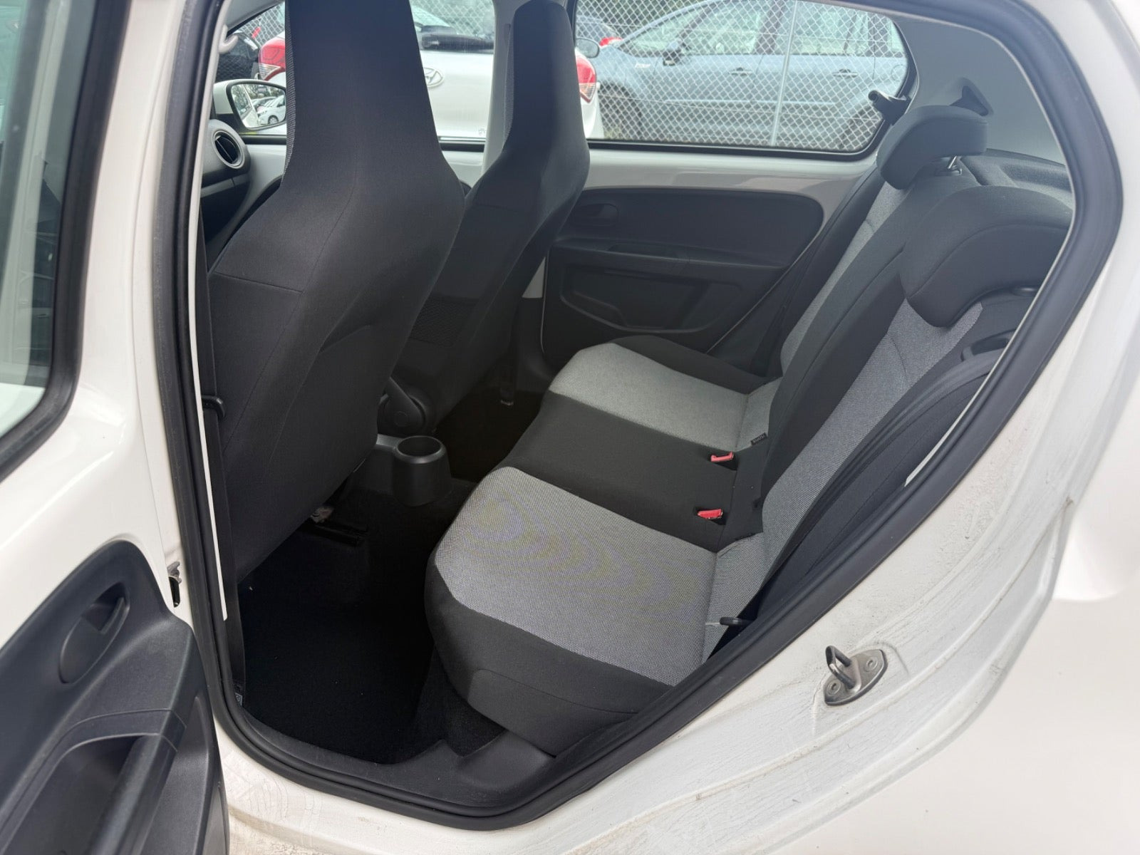 Hvid Skoda Citigo fra 2013