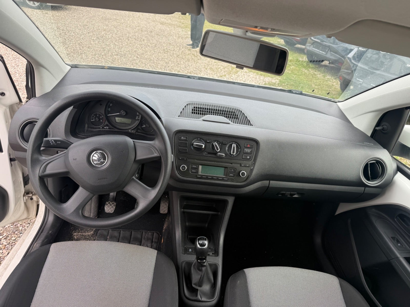 Hvid Skoda Citigo fra 2013