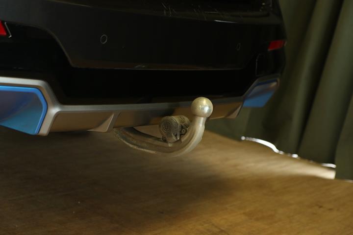 Grøn BMW iX3 fra 2024