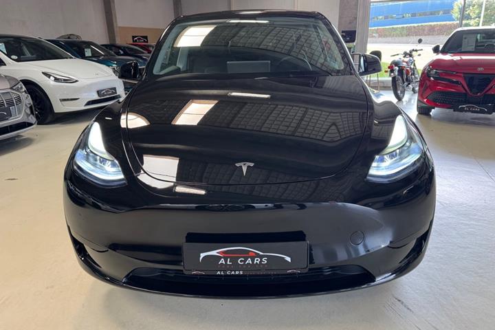 undefined Tesla Model Y fra 2023