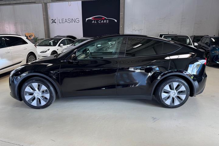 undefined Tesla Model Y fra 2023
