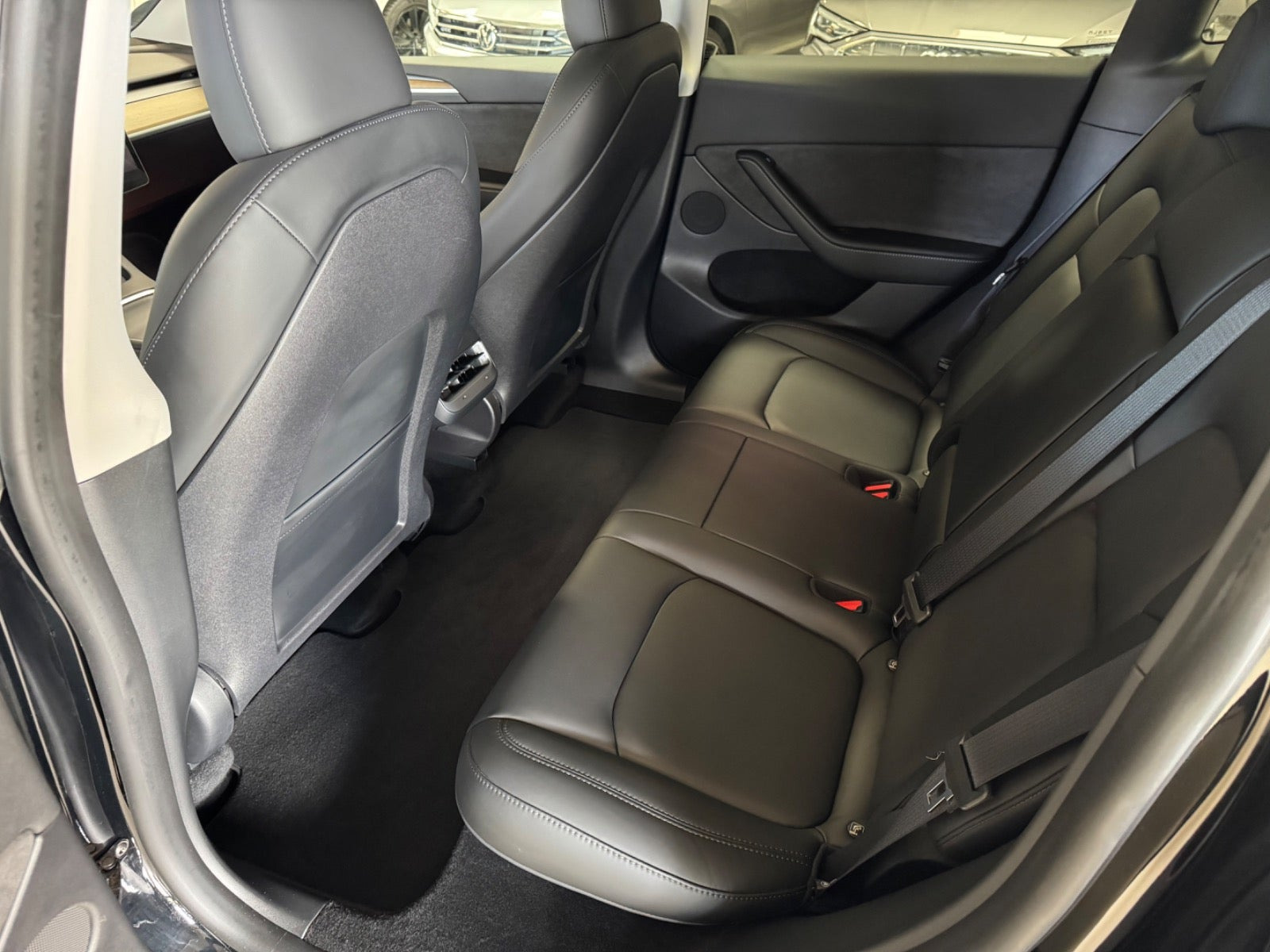 undefined Tesla Model Y fra 2023