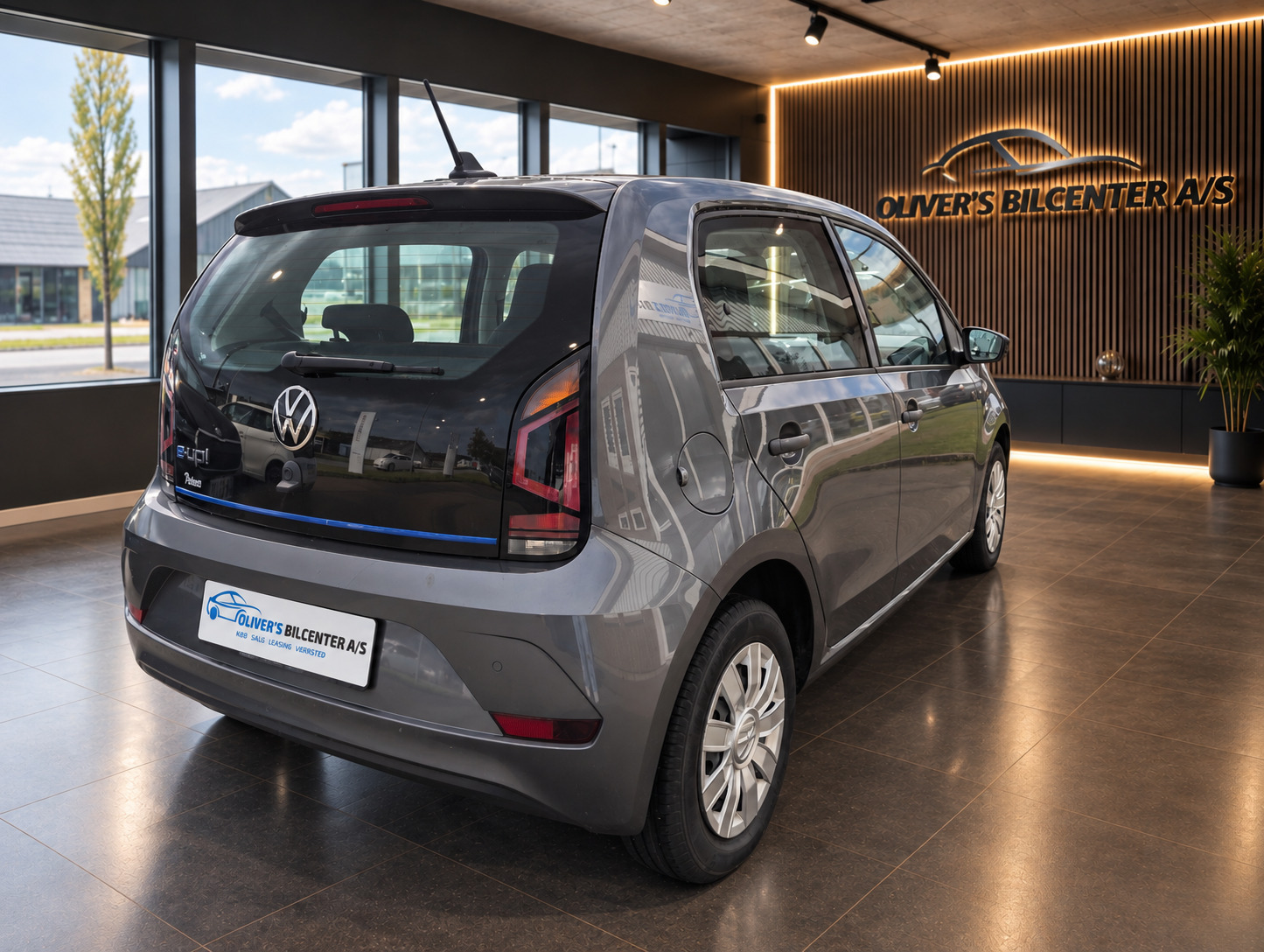 Grå VW E-UP! fra 2022