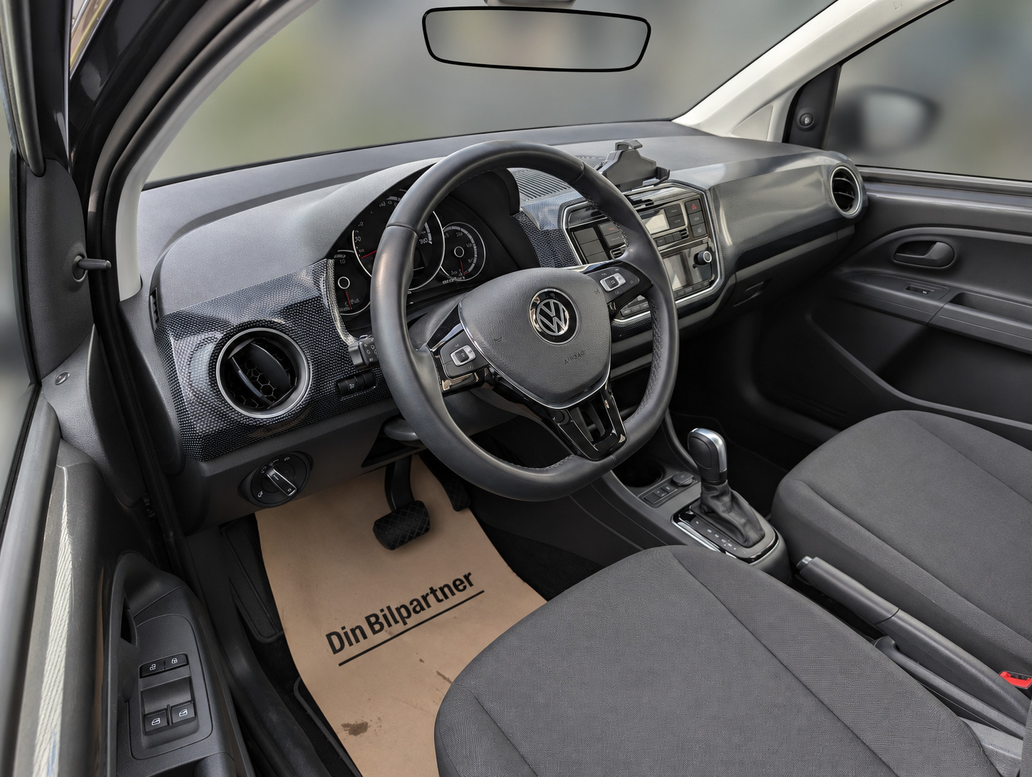 Grå VW E-UP! fra 2022
