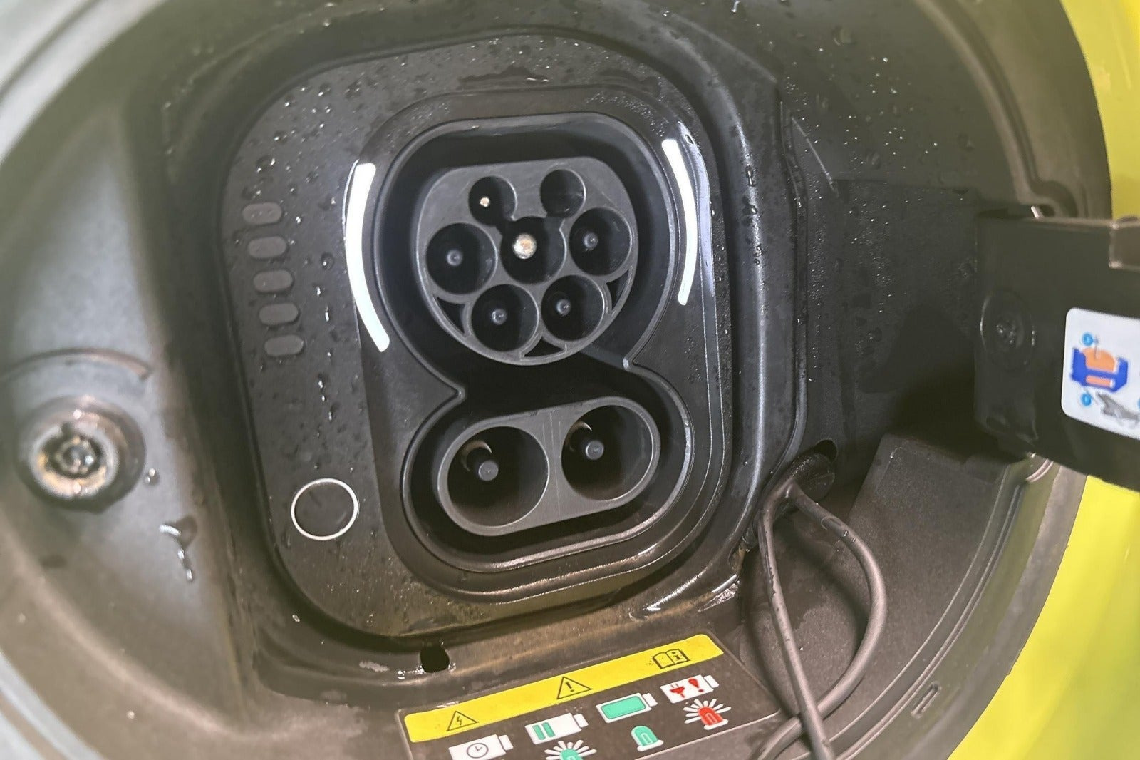 Gul Fiat 500e fra 2024