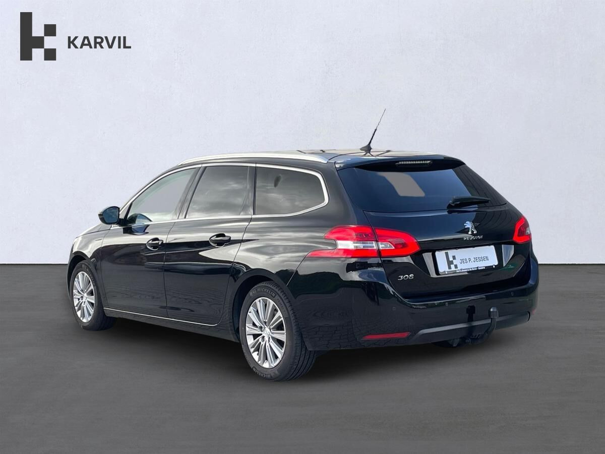 Sort Peugeot 308 fra 2021