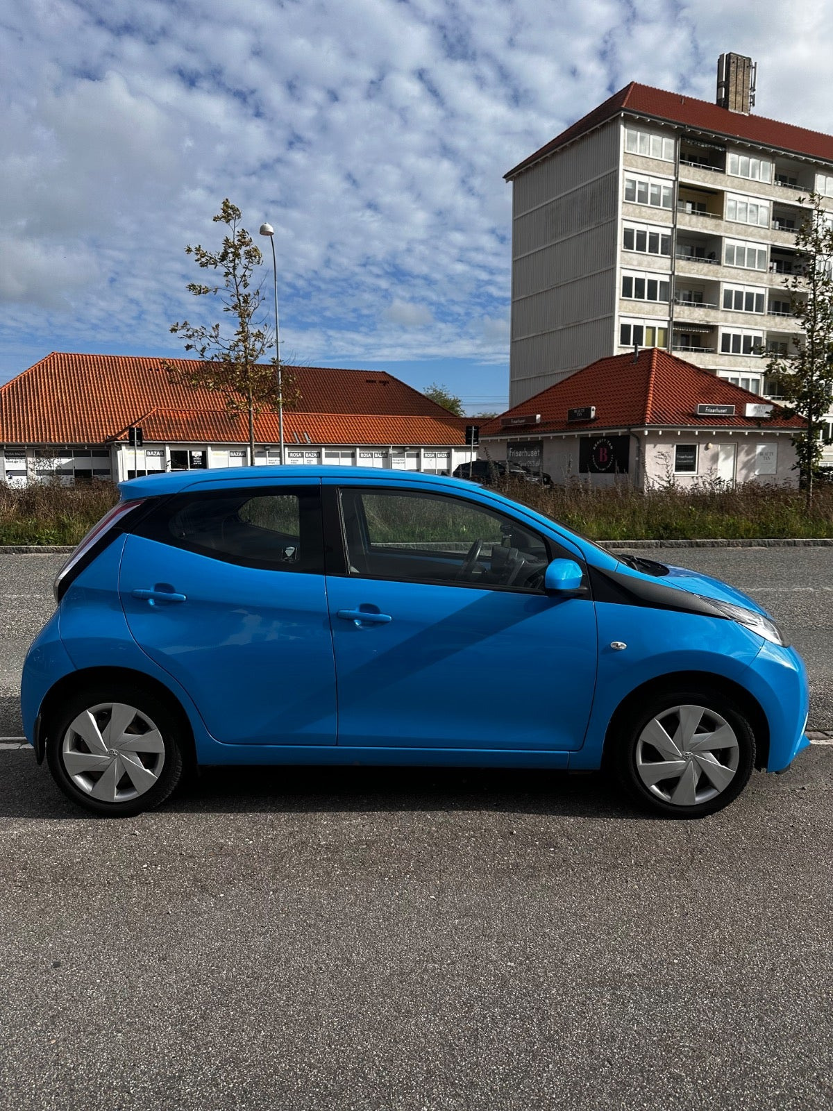 Blå Toyota Aygo fra 2015