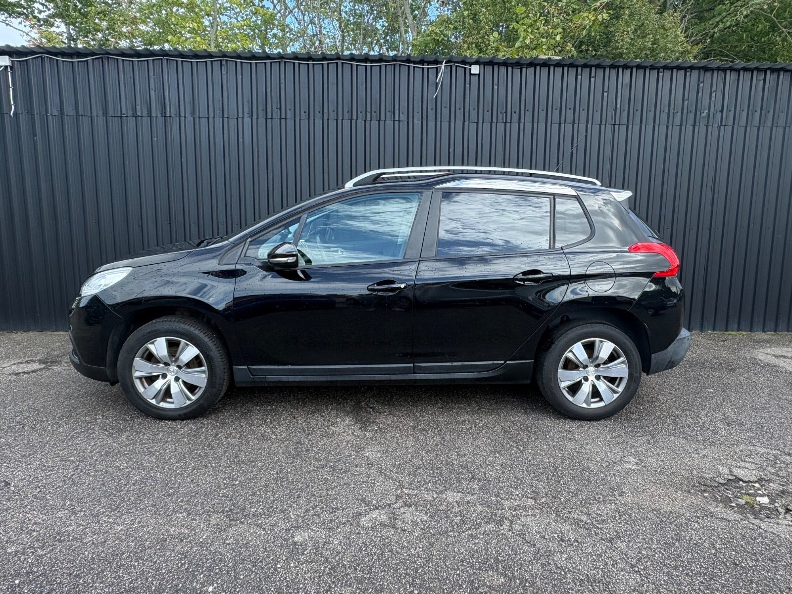 Peugeot 2008 1,2 VTi 82 Access