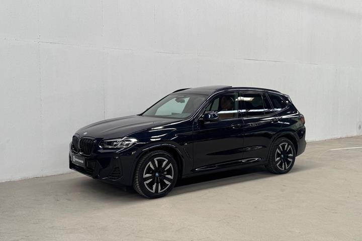Sort BMW iX3 fra 2022