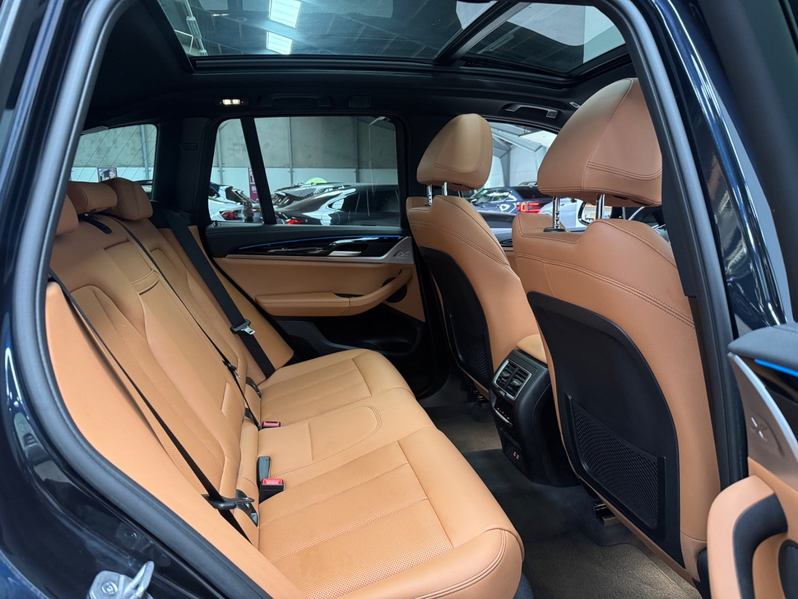 Sort BMW iX3 fra 2022