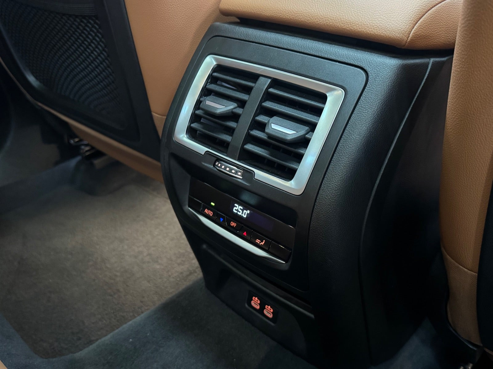 Sort BMW iX3 fra 2022