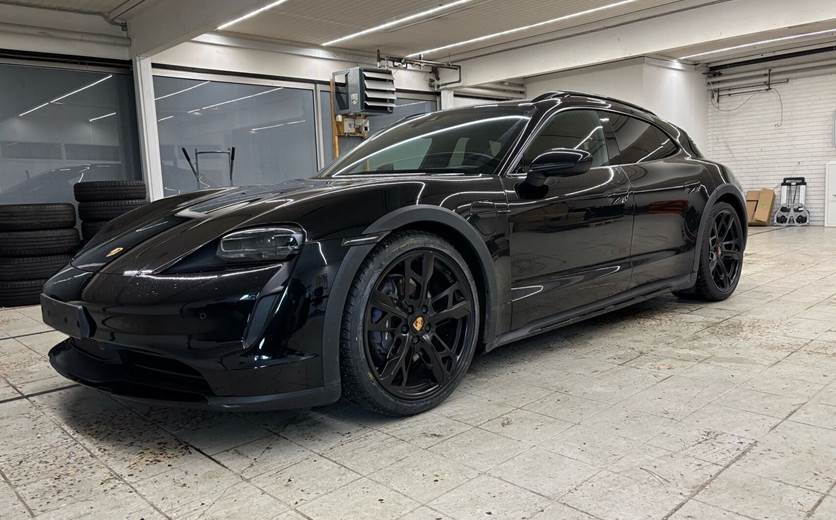 Porsche Taycan Performance+ Sport Turismo