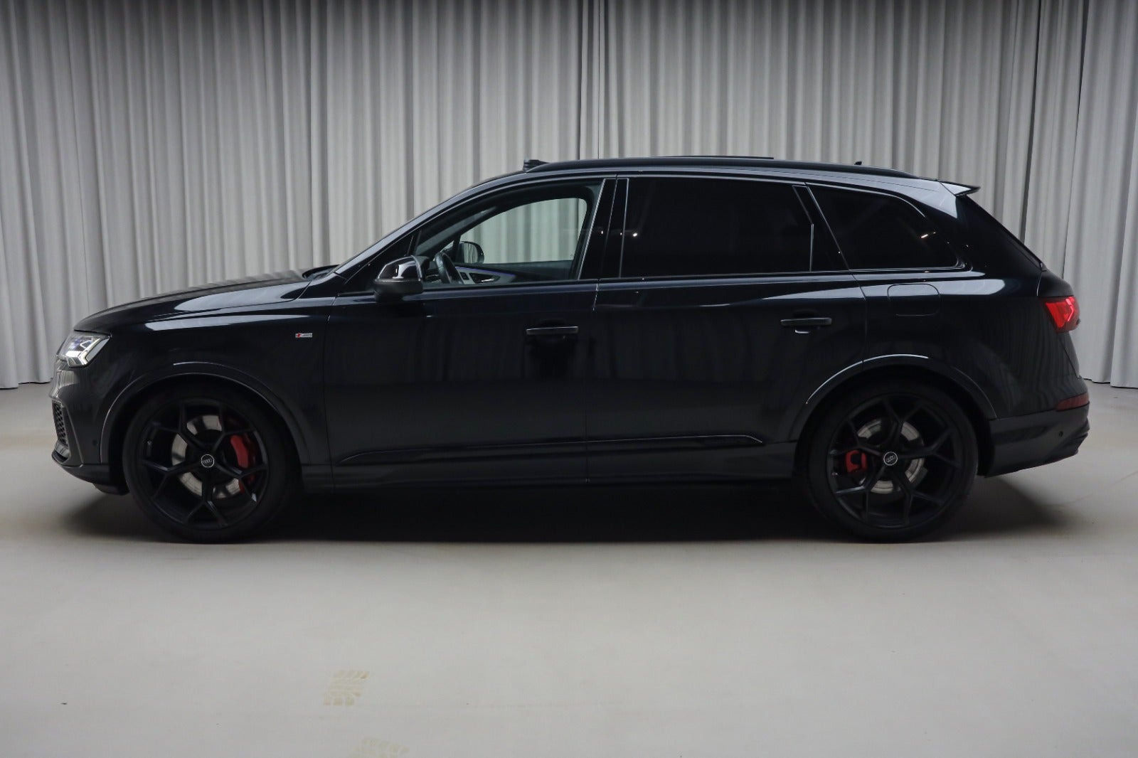 Sort Audi Q7 fra 2021