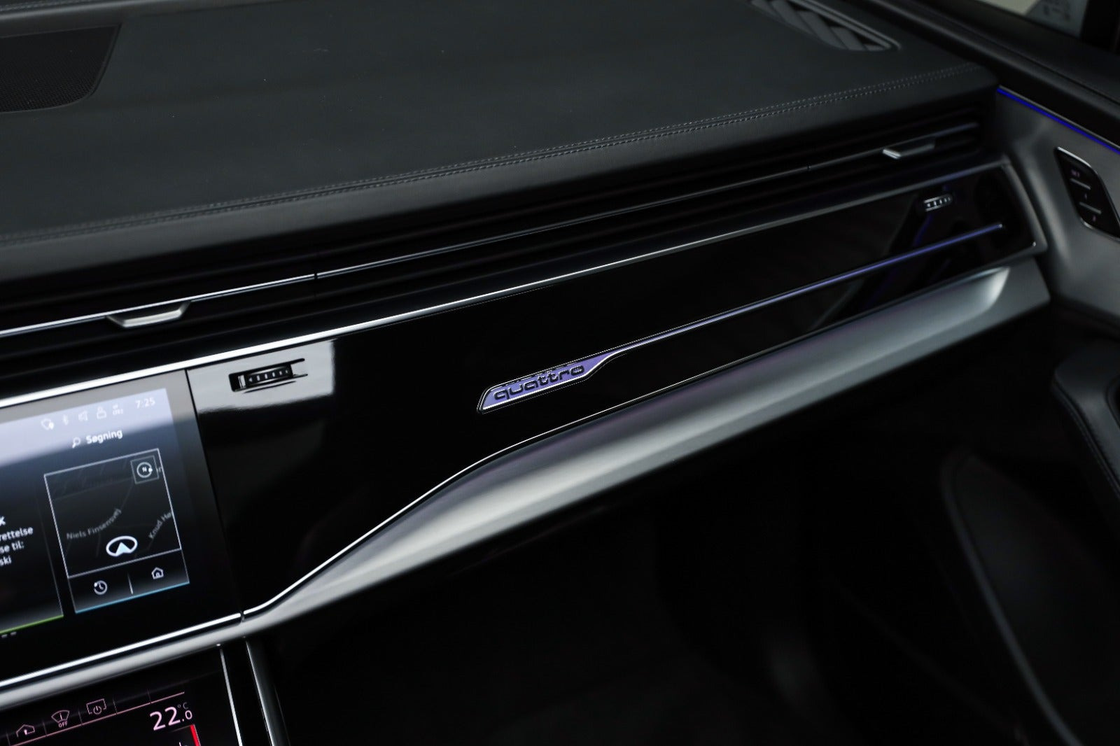Sort Audi Q7 fra 2021