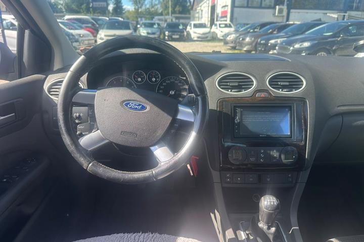 Grøn Ford Focus fra 2006