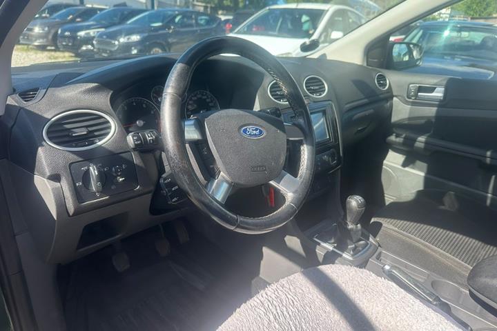 Grøn Ford Focus fra 2006