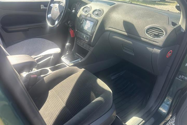 Grøn Ford Focus fra 2006