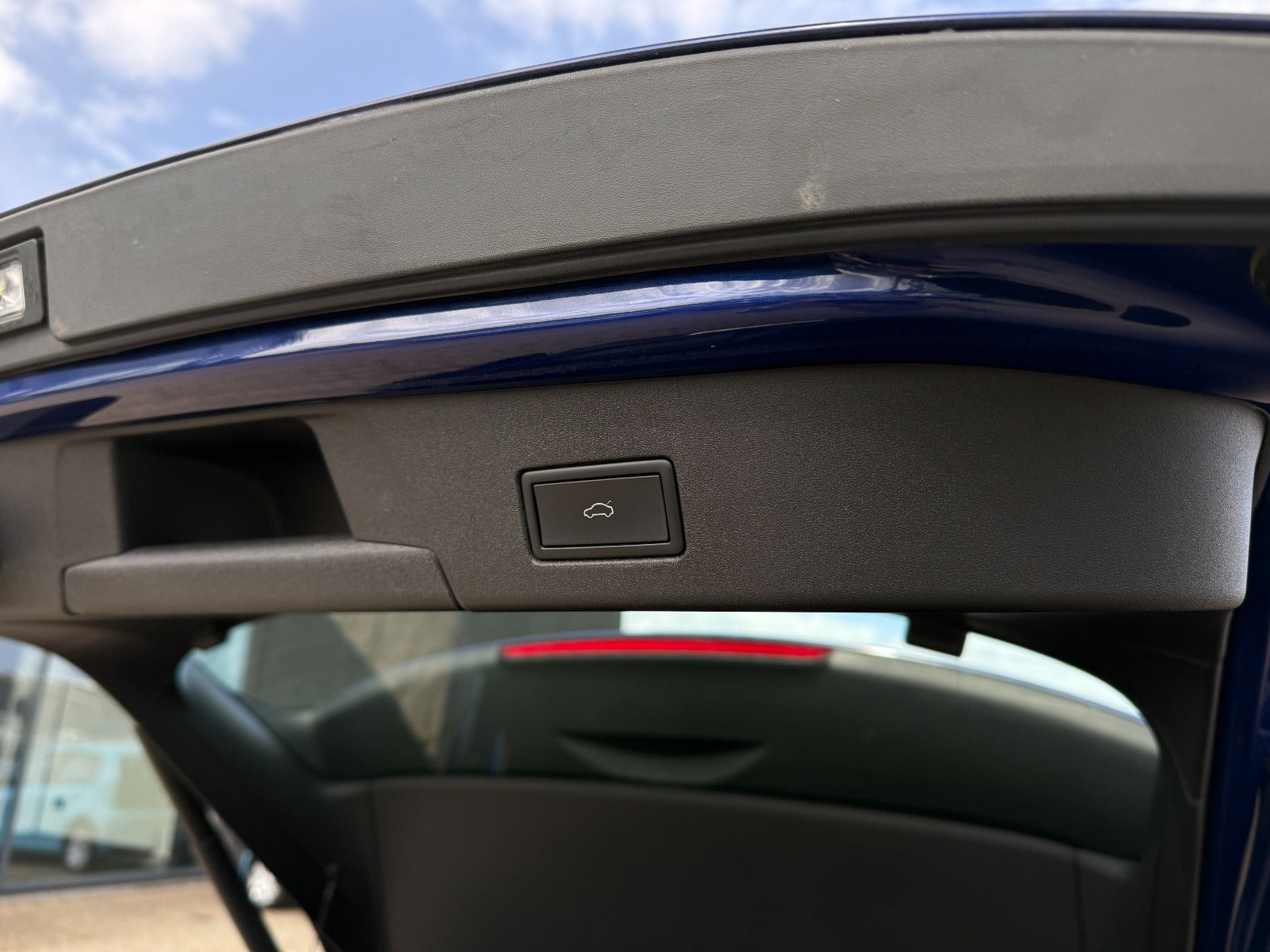 Blå VW ID.4 fra 2023