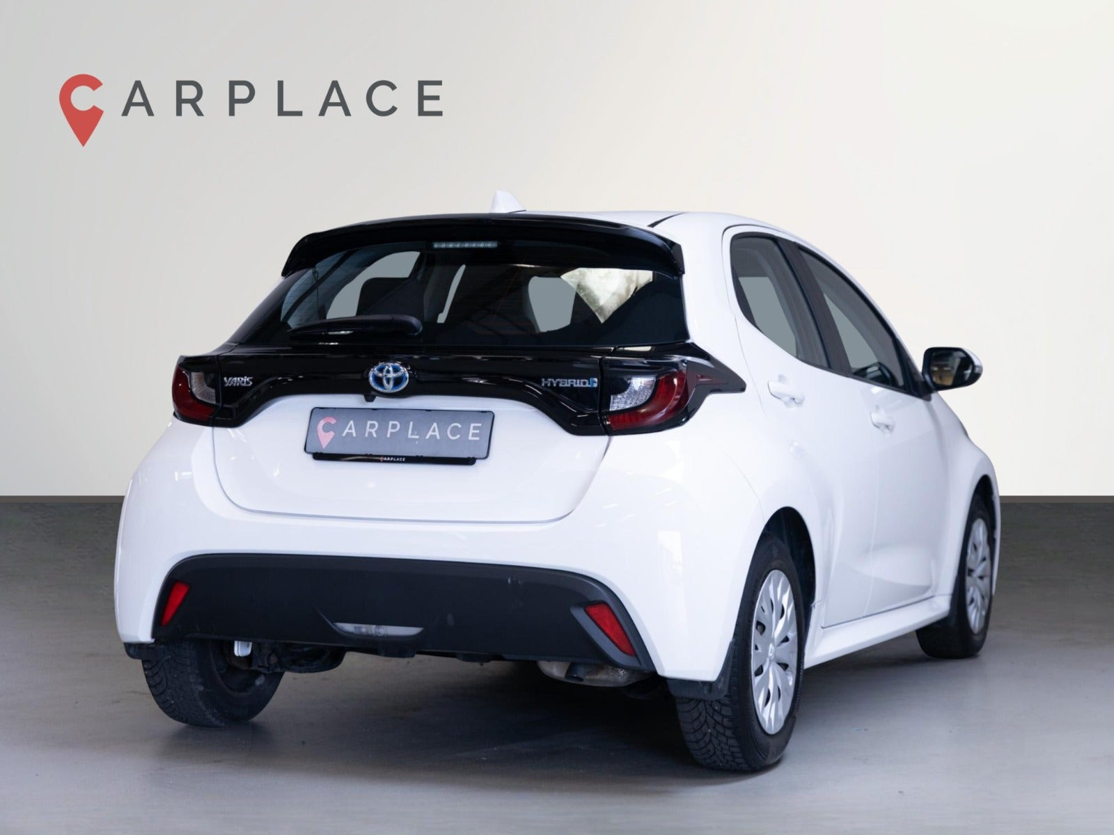 Hvid Toyota Yaris fra 2022