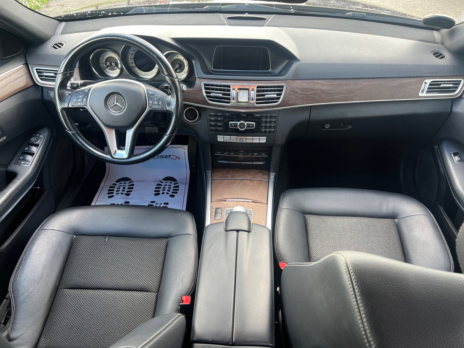 Brun Mercedes E220 fra 2014
