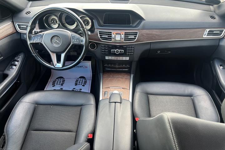 Brun Mercedes E220 fra 2014