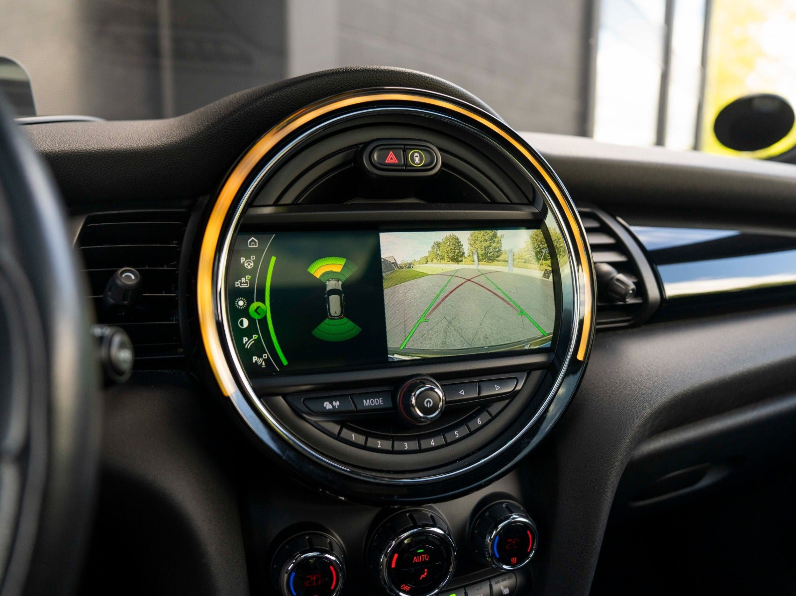 Blå Mini Cooper S fra 2019