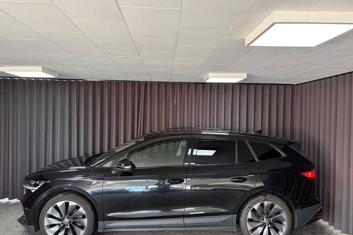 Sort Skoda Enyaq fra 2021
